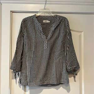 Vineyard Vines black white gingham top